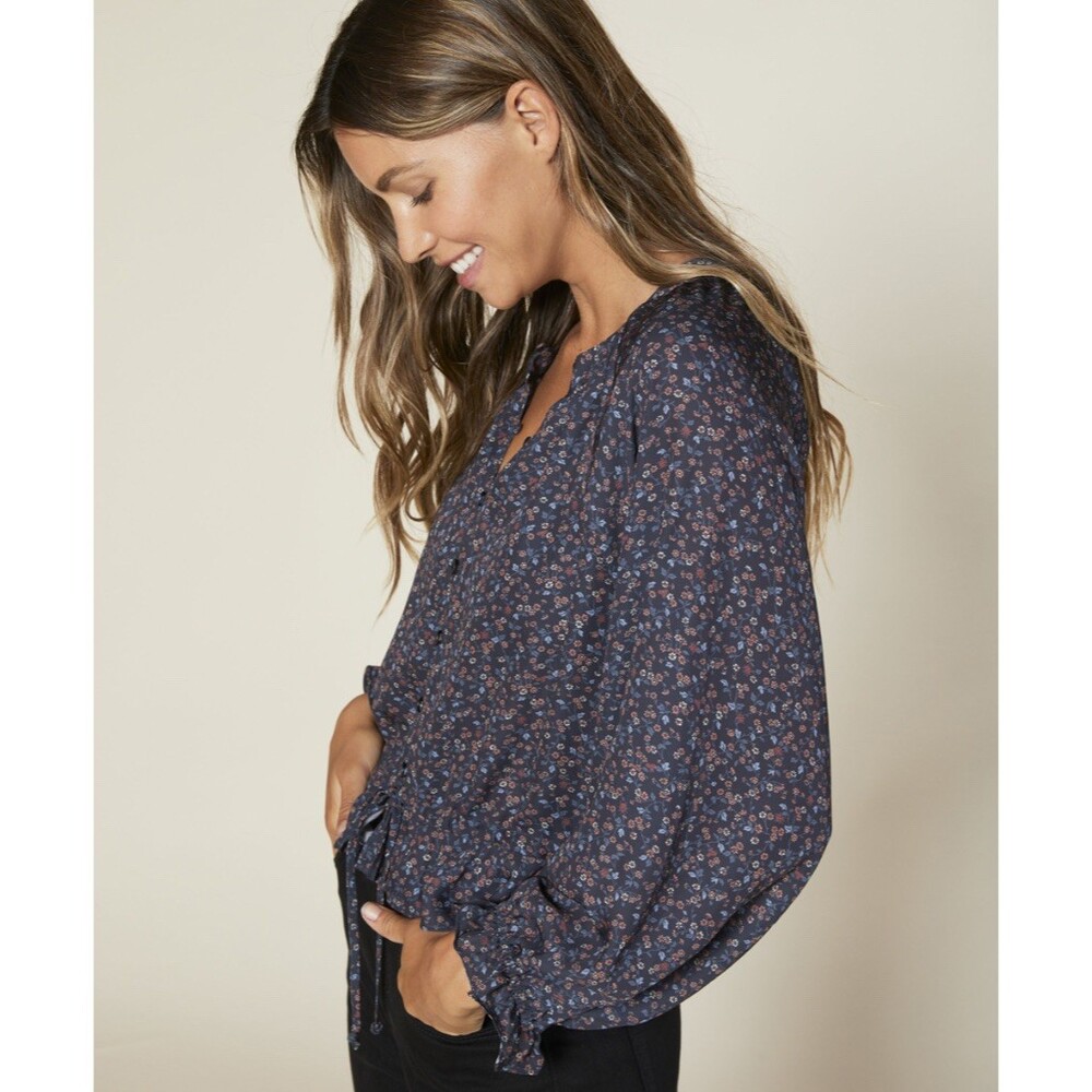 Outerknown Blouse Womens XS Indigo Mariquita Floral Print Ruffle Poet Blouse